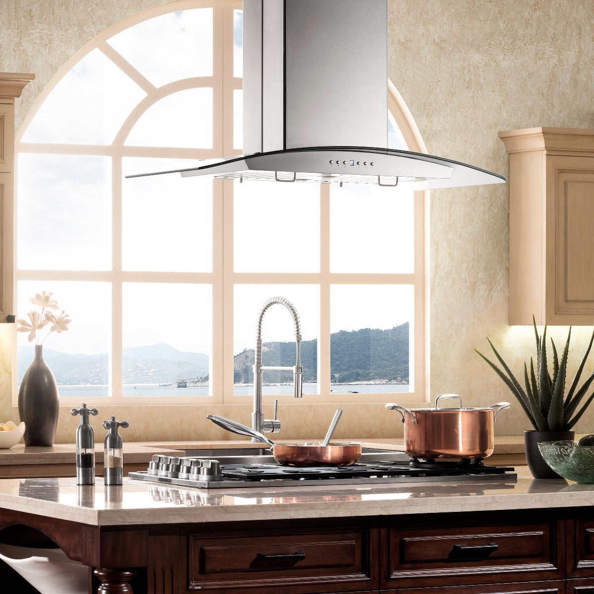 ZLINE 36 in Island Range Hood Stainless Steel 4-Speed Fan LED Lighting (GL14i-36)