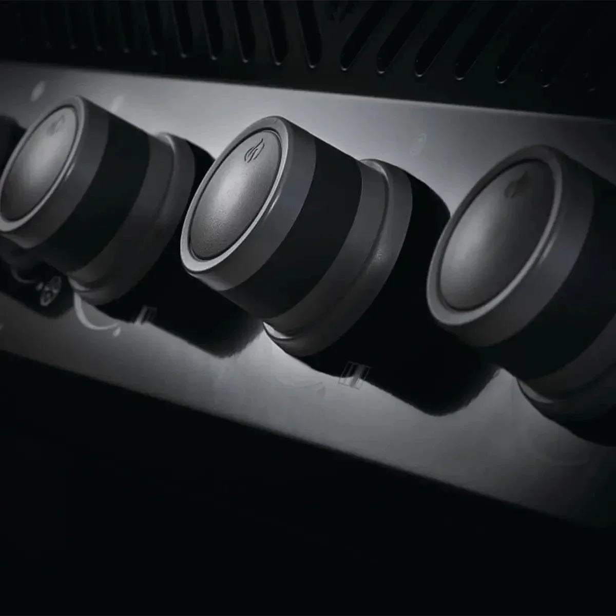 Napoleon Rogue 425 Gas BBQ Grill