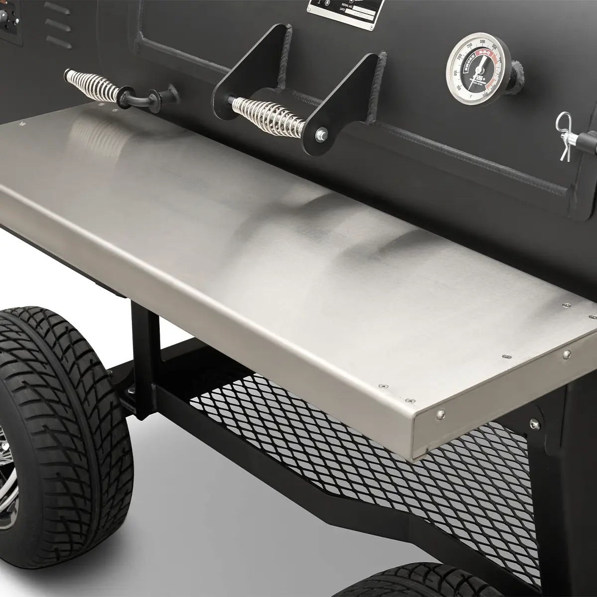 Yoder Smokers YS1500s Outlander Series Pellet Grill