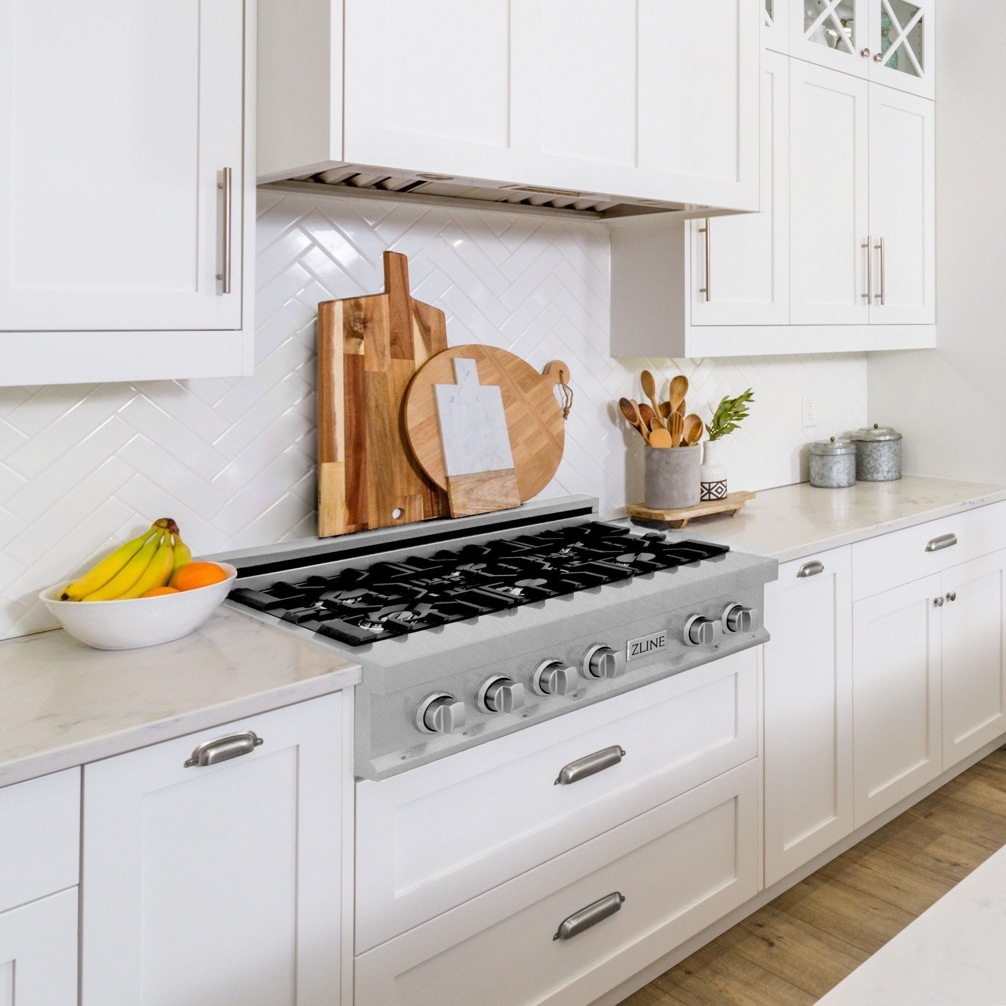 ZLINE 36" Legacy Gas Rangetop with 6 Burners and Porcelain Cooktop in Satin Stainless Steel with Griddle, RTS-GR-36